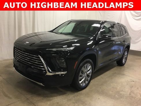 Used 2025 Buick Enclave Preferred image 8