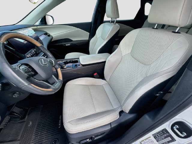 Used 2023 Lexus RX 350 Premium w/ Accessory Package (K3) AWD/4WD image 11