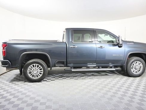 Used 2020 Chevrolet Silverado 3500 High Country w/ Z71 Off-Road Package AWD/4WD image 8