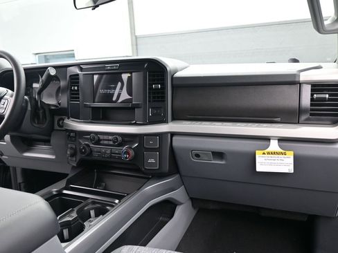 New 2026 Ford F250 XLT w/ FX4 Off-Road Package image 3