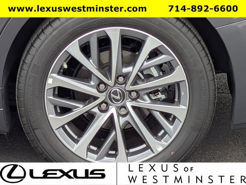 Certified 2025 Lexus ES 350 image 12