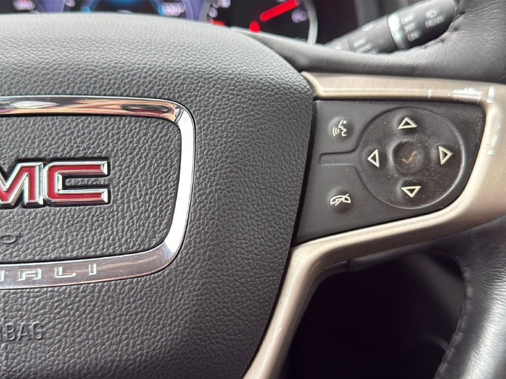 Used 2017 GMC Acadia Denali w/ Technology Package FWD image 21