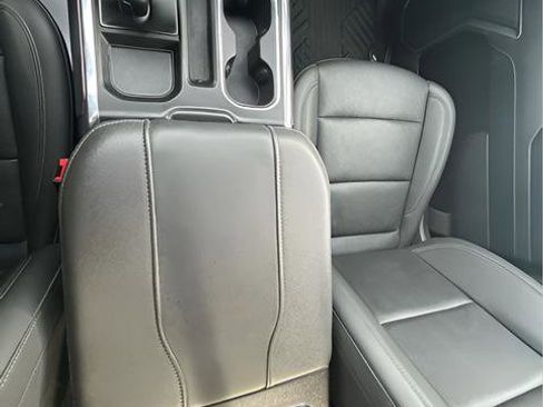 Used 2025 Chevrolet Silverado 1500 LTZ image 14