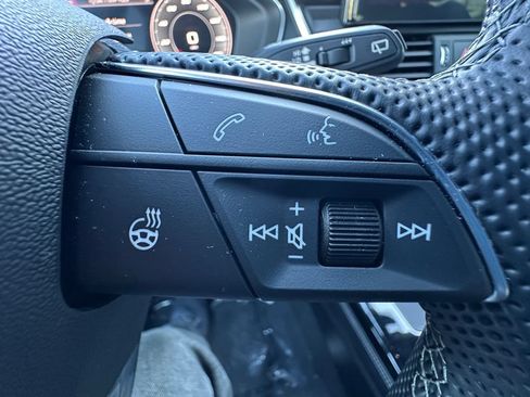 Used 2022 Audi SQ5 Premium Plus AWD/4WD image 25