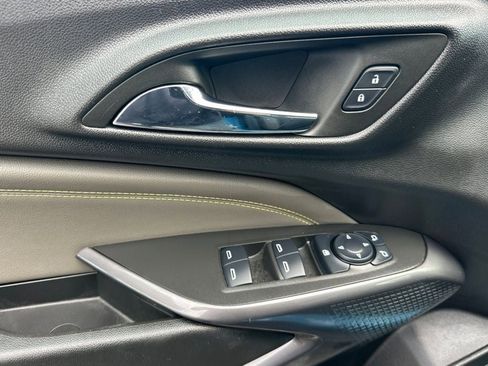 Used 2025 Chevrolet Trax ACTIV w/ Driver Confidence Package image 8