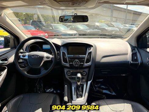 Used 2014 Ford Focus Titanium FWD image 36
