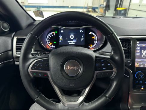 Used 2018 Jeep Grand Cherokee Limited w/ Luxury Group II image 20
