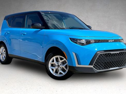 Used 2024 Kia Soul S FWD image 19