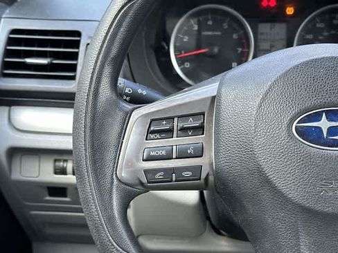 Used 2014 Subaru Forester 2.5i AWD/4WD image 8