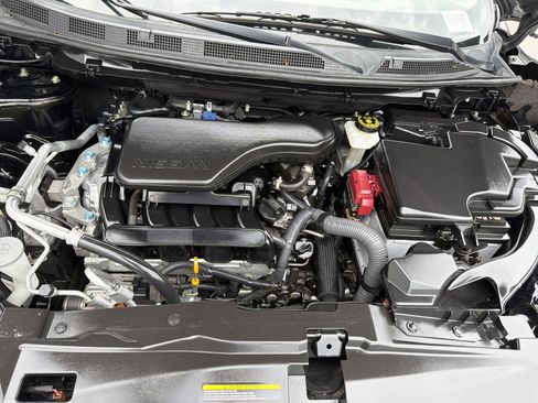 Used 2021 Nissan Rogue Sport SV FWD image 32