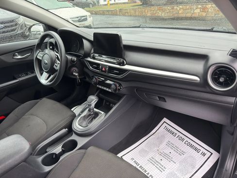 Used 2019 Kia Forte LXS image 23