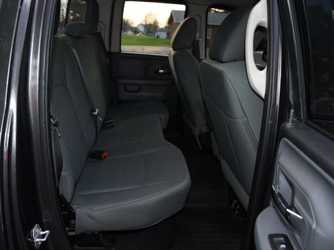 Used 2016 RAM 1500 Classic SLT image 19