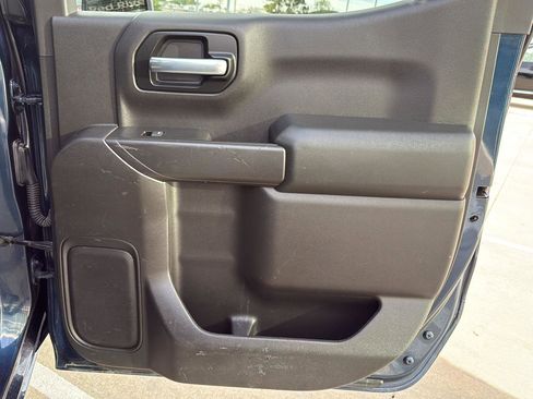 Used 2020 Chevrolet Silverado 1500 Custom w/ Custom Value Package image 30