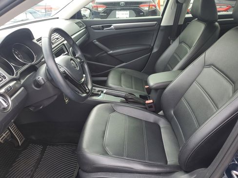 Used 2018 Volkswagen Passat 2.0T S image 17