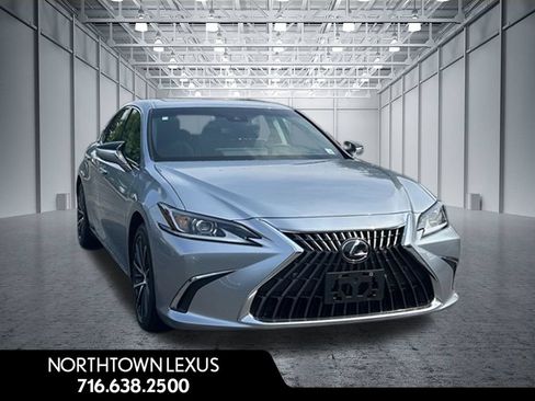 Used 2023 Lexus ES 350 w/ Premium Package FWD image 4