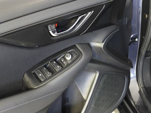 Certified 2025 Subaru Outback Premium image 12