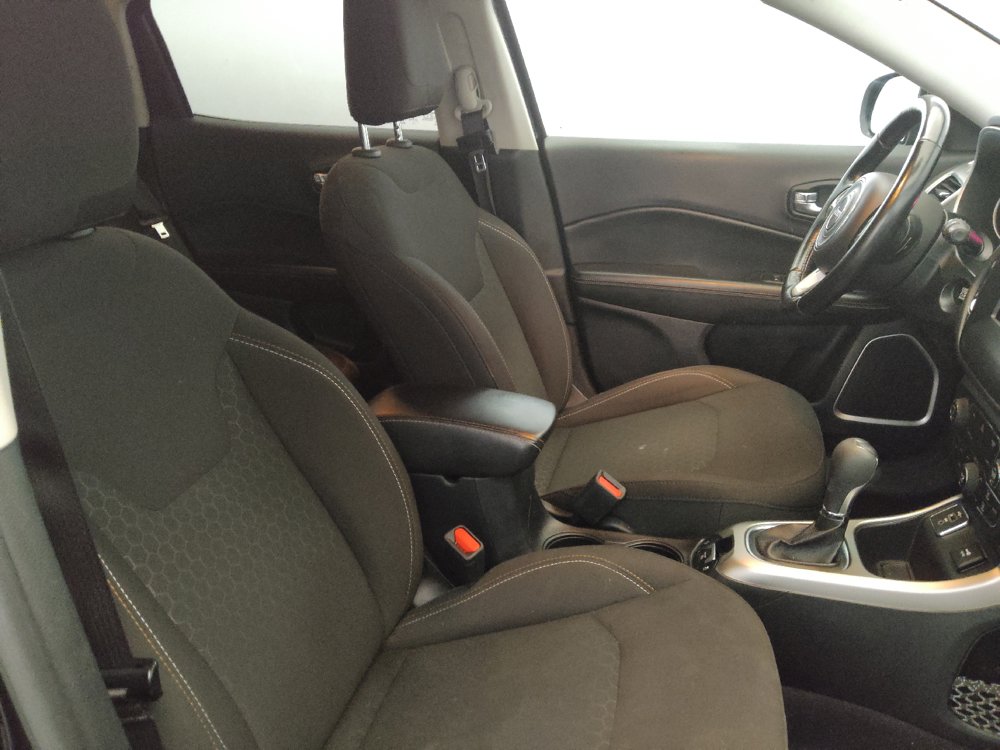 Used 2021 Jeep Compass Sport w/ Cold Weather Group FWD image 21