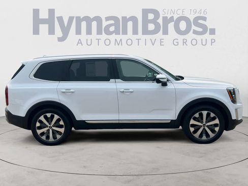 Used 2021 Kia Telluride EX w/ EX Premium Package FWD image 2