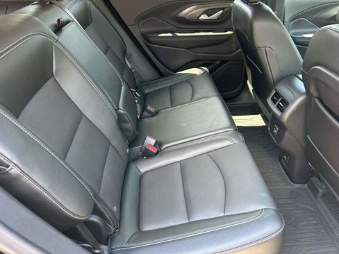 Used 2023 GMC Terrain SLT w/ Infotainment Package II FWD image 40