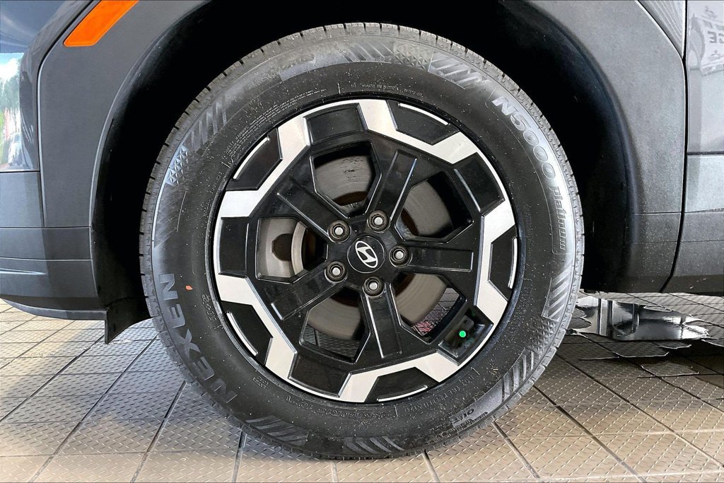 Used 2025 Hyundai Santa Fe SEL AWD/4WD image 32