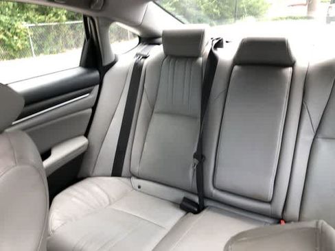 Used 2018 Honda Accord EX-L image 14