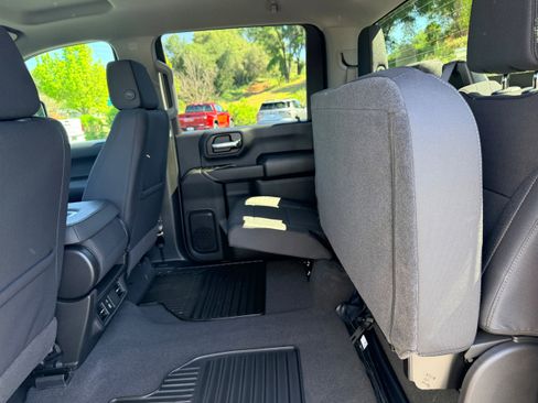 New 2026 GMC Sierra 2500 Pro image 9