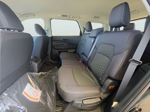 New 2026 Nissan Pathfinder SV FWD image 16