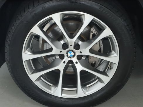 Certified 2024 BMW X5 xDrive40i w/ Premium Package AWD/4WD image 40