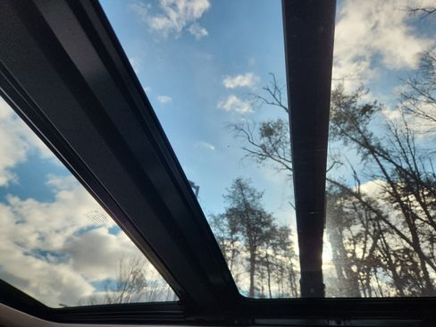 Used 2018 Ford Expedition Max Limited w/ Equipment Group 301A image 28