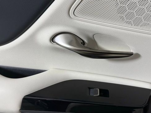 New 2025 Lexus ES 350 w/ Premium Package image 24