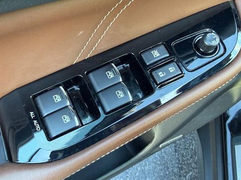 Used 2018 Subaru Outback 2.5i Touring image 15