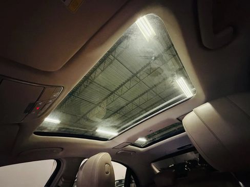 Used 2016 Mercedes-Benz S 550 4MATIC Sedan image 25