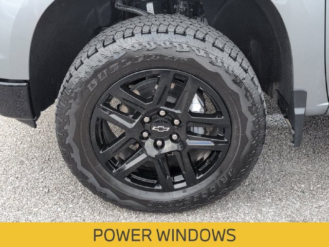 Used 2025 Chevrolet Silverado 1500 LT Trail Boss w/ Convenience Package II AWD/4WD image 11