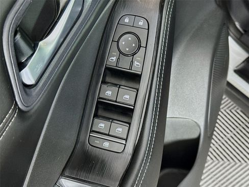 Used 2023 Nissan Rogue SV w/ SV Premium B Package FWD image 19