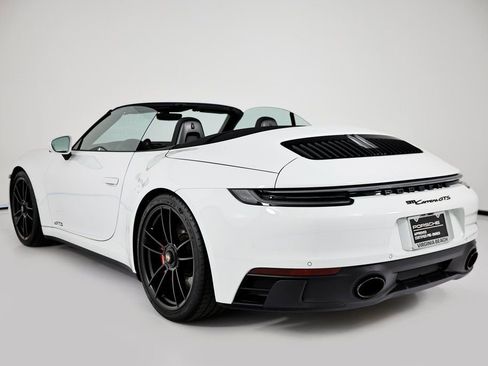 Certified 2023 Porsche 911 Carrera GTS image 3