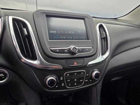 Used 2018 Chevrolet Equinox LT image 22