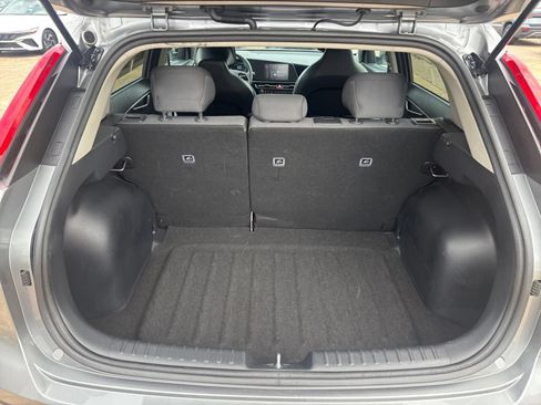 Used 2026 Kia Niro LX FWD image 24