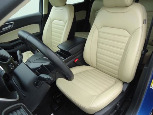 Used 2020 Ford Edge SEL w/ Convenience Package AWD/4WD image 26