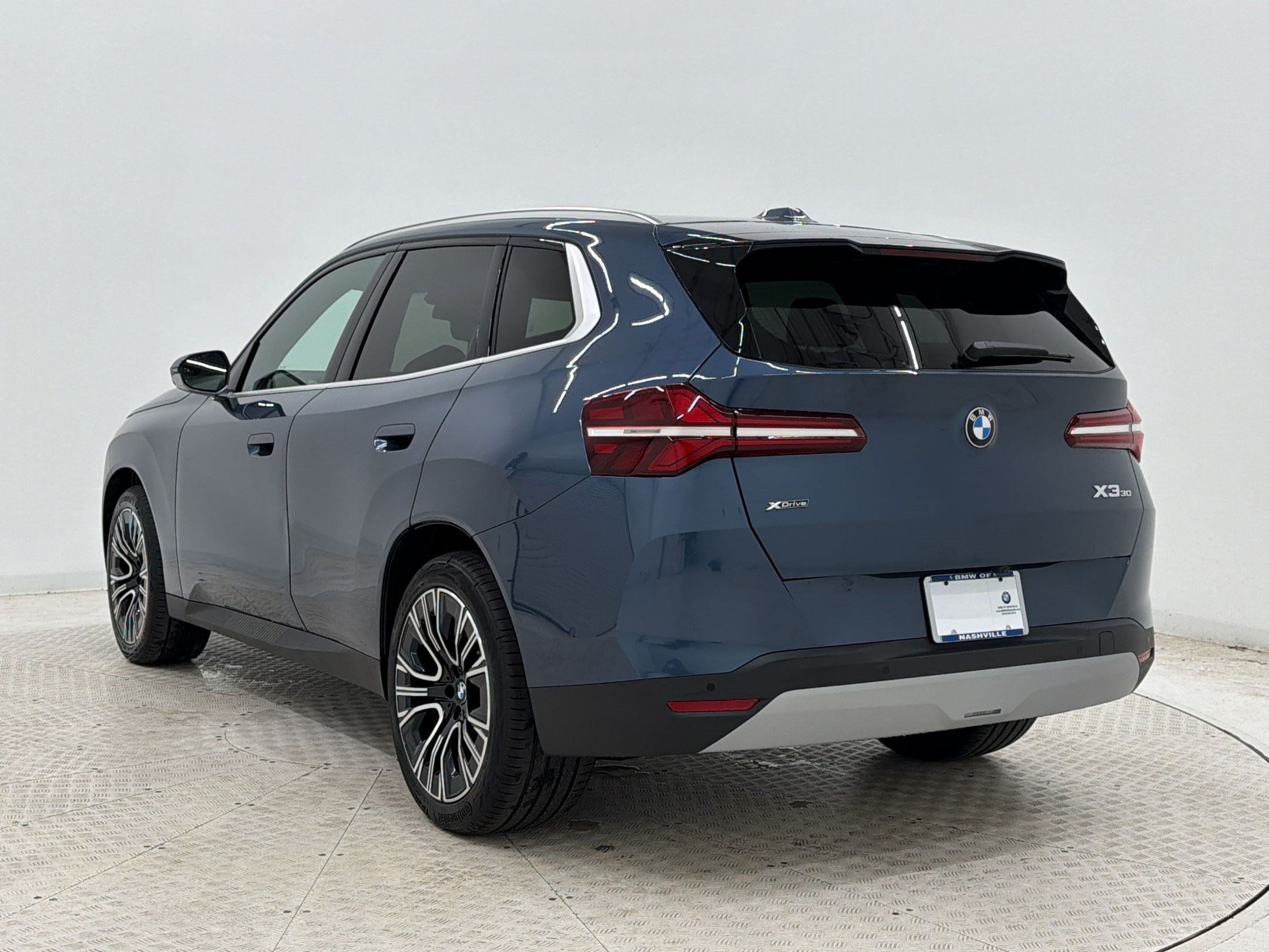 New 2026 BMW X3 xDrive30i w/ Premium Package AWD/4WD image 3