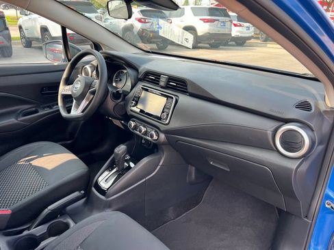 Used 2020 Nissan Versa S FWD image 26