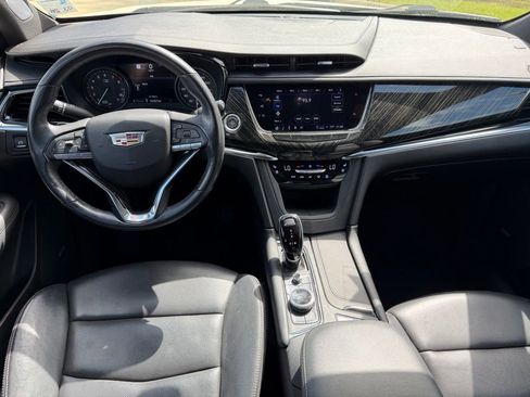 Used 2023 Cadillac XT6 Premium Luxury w/ Technology Package image 15