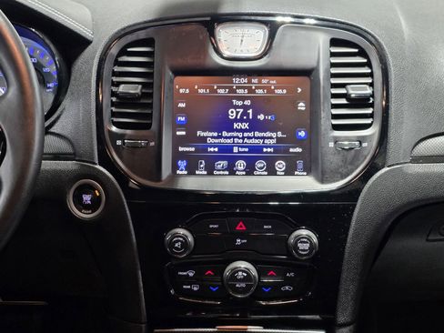 Used 2015 Chrysler 300 S image 26