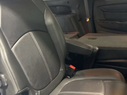 Used 2016 GMC Acadia SLT AWD/4WD image 39