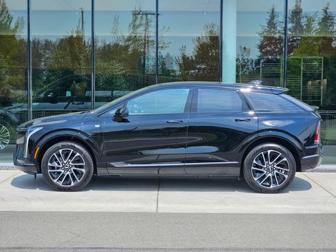 New 2026 Cadillac Optiq Sport 1 AWD/4WD image 2