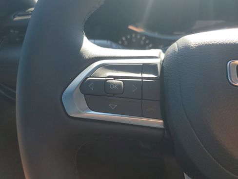 New 2026 Jeep Compass Latitude image 13