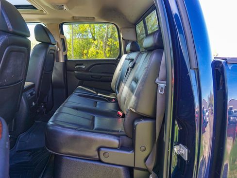 Used 2007 Chevrolet Silverado 1500 LTZ w/ Safety Package AWD/4WD image 20