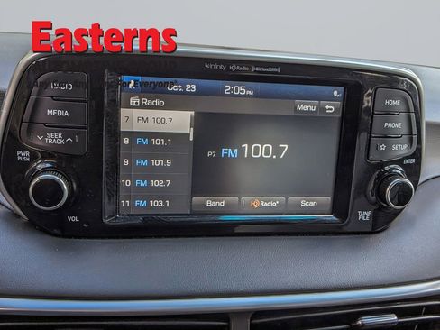 Used 2021 Hyundai Tucson Limited image 16