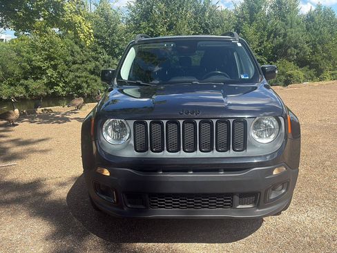 Used 2016 Jeep Renegade Latitude AWD/4WD image 13