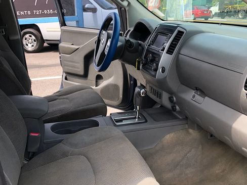 Used 2016 Nissan Frontier SV w/ SV Value Truck Package RWD image 17