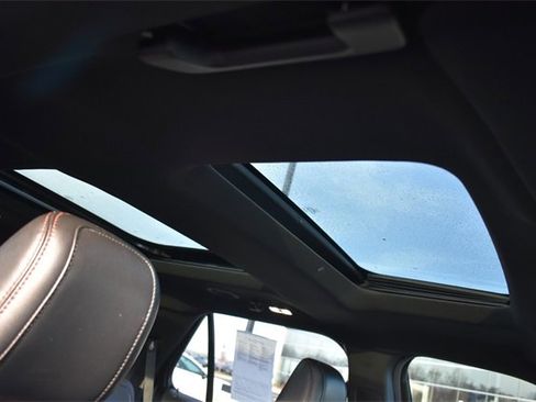 Used 2018 Ford Explorer Sport w/ Equipment Group 401A image 14